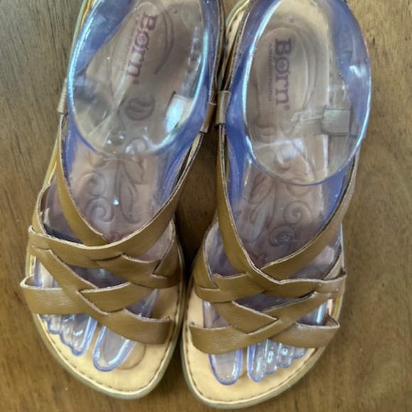 Born Leather Sandals, size 8 - Picture 5 of 5